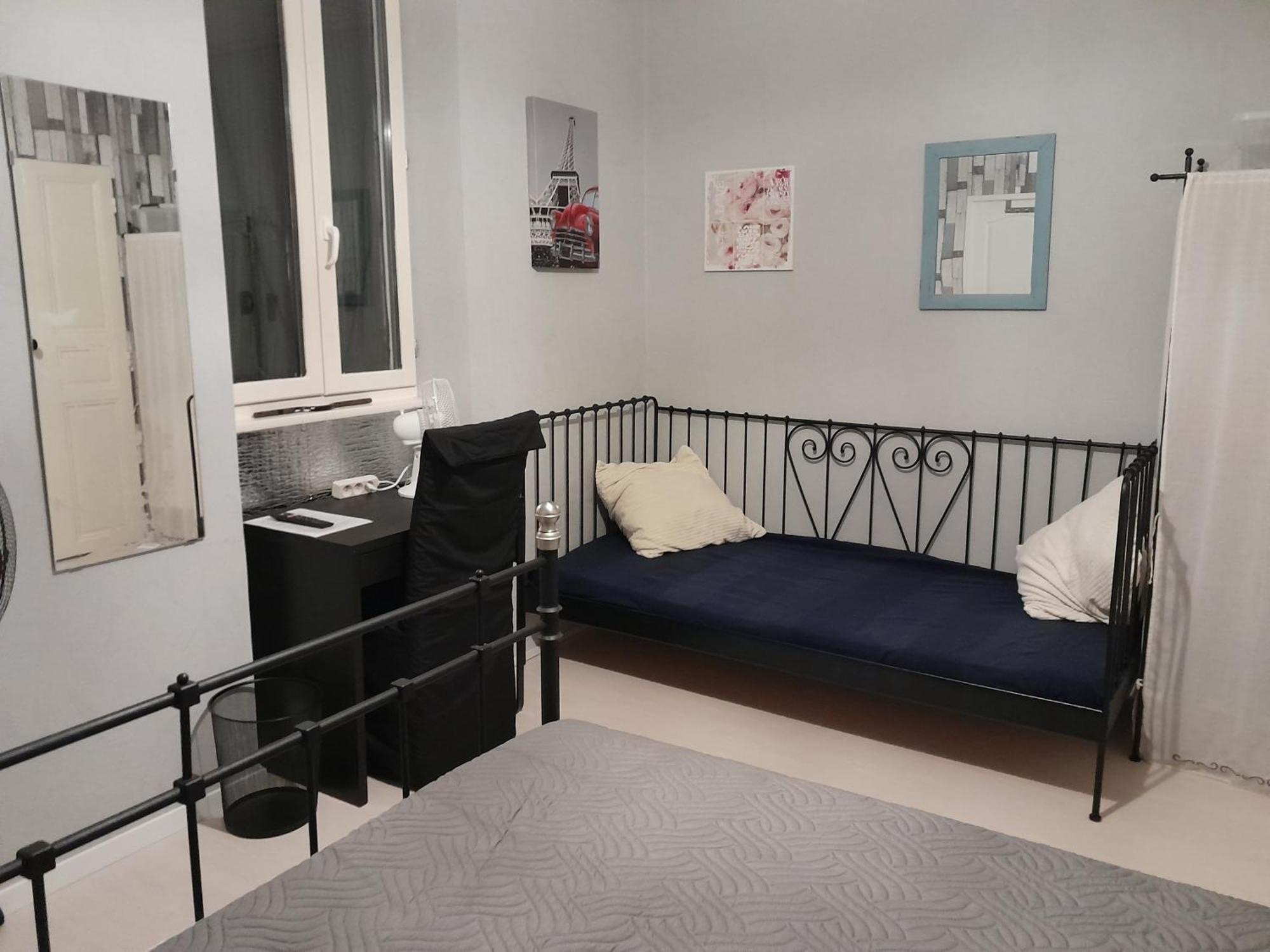 Bed and Breakfast Sur La Bonnefooi Prades-sur-Vernazobre Exteriér fotografie